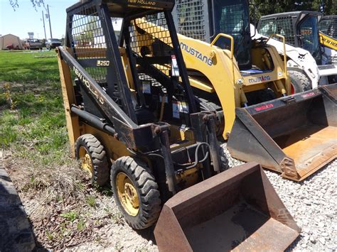 used new holland l250